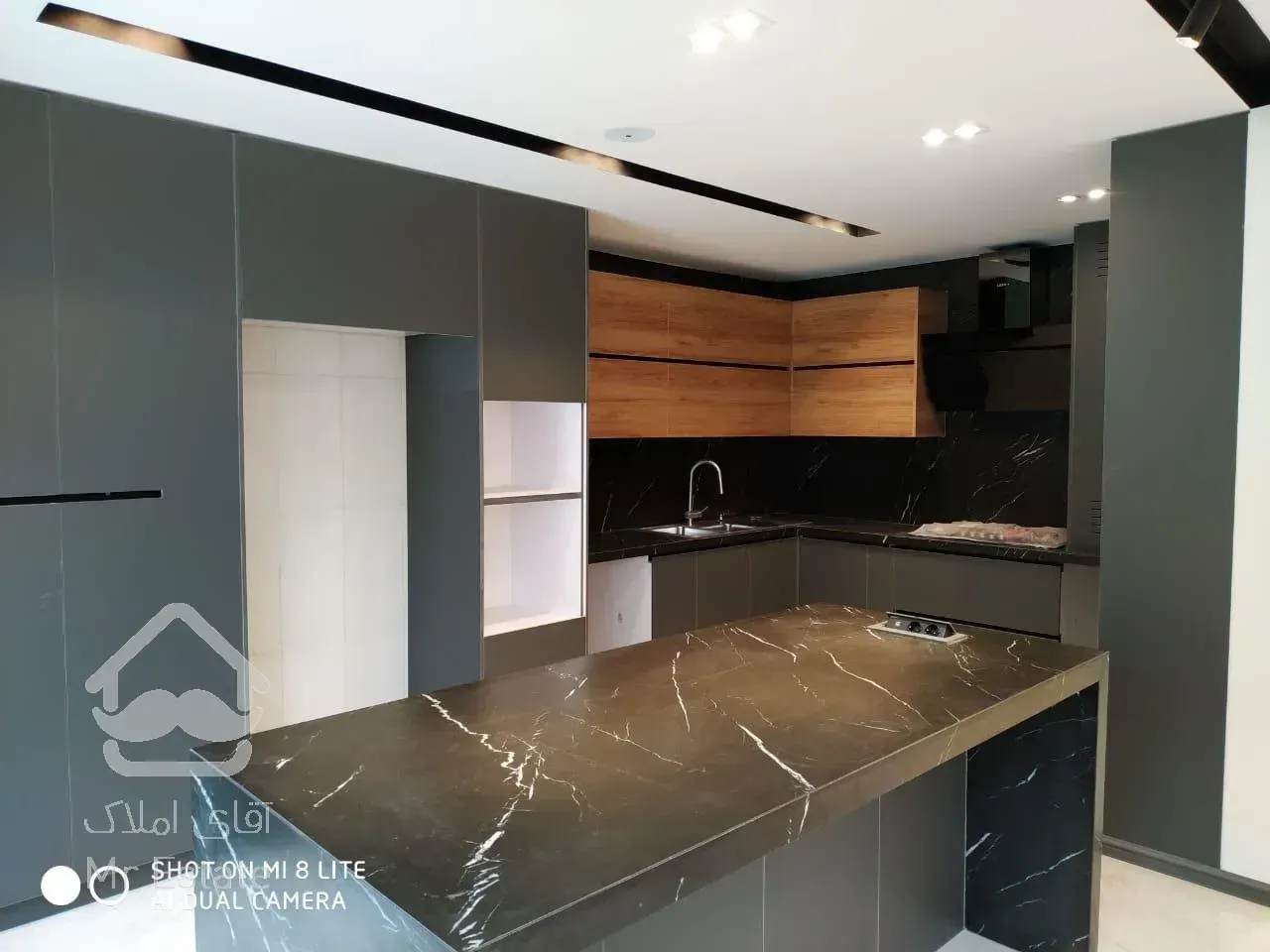 آپارتمان ۱۴۶ متر ۲خواب مستردار