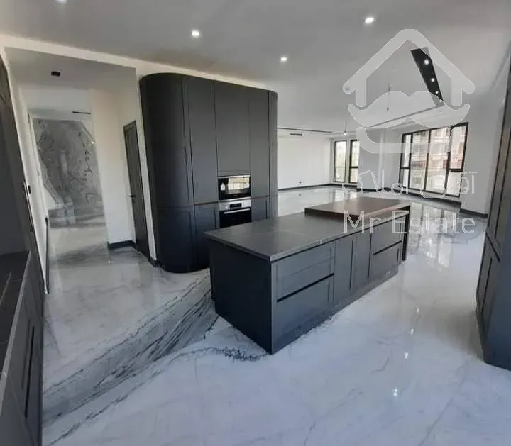 فروش ۳۱۵ متری در برح داینسی