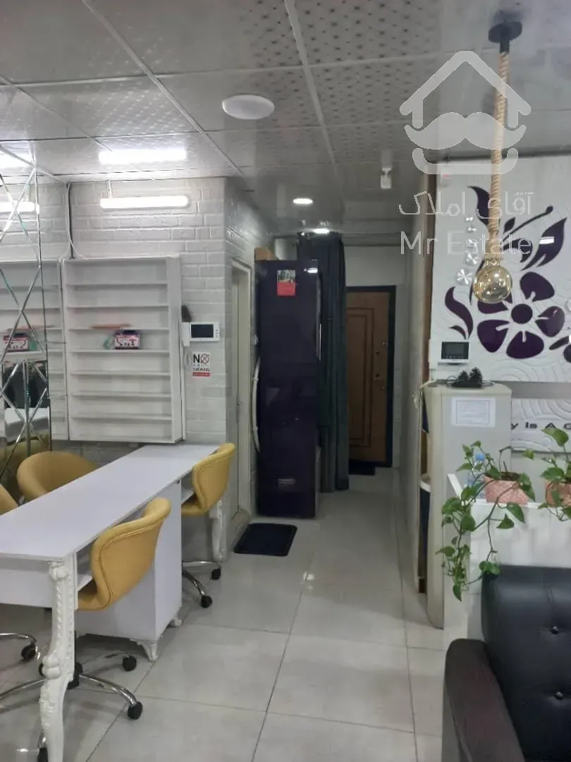 ۶۰ متر رهن سالن ارایش زنانه با تجهیزات کامل