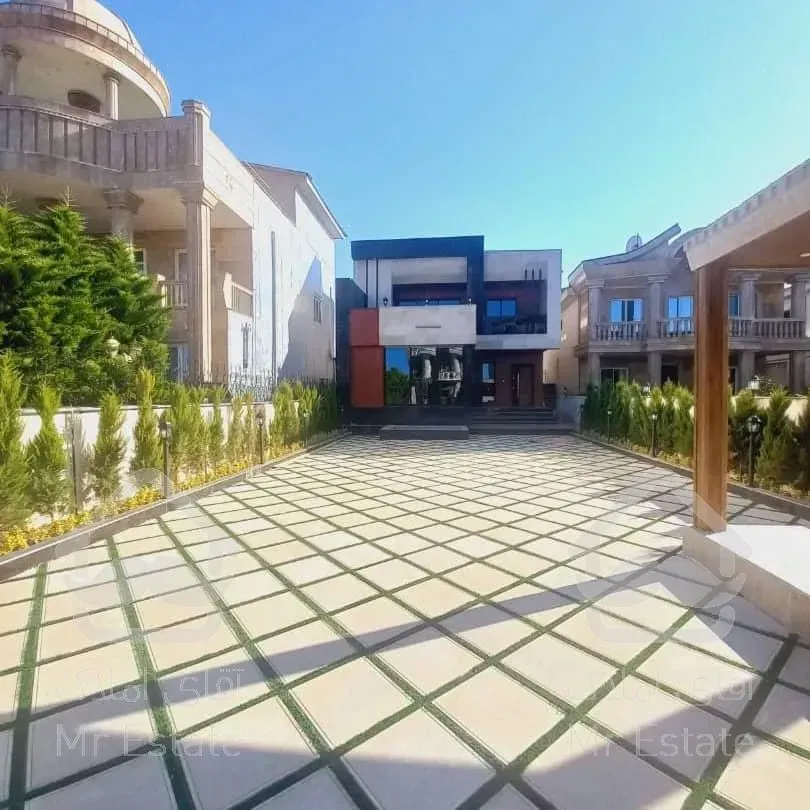 ۲۲۰,متری/جواز پنج طبقه/مسکونی