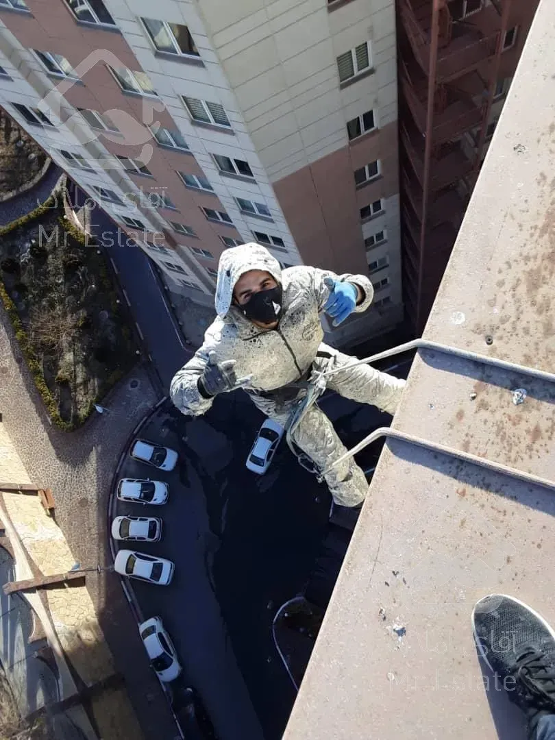 پیچ و رولپلاک نما ساختمان در بریانک