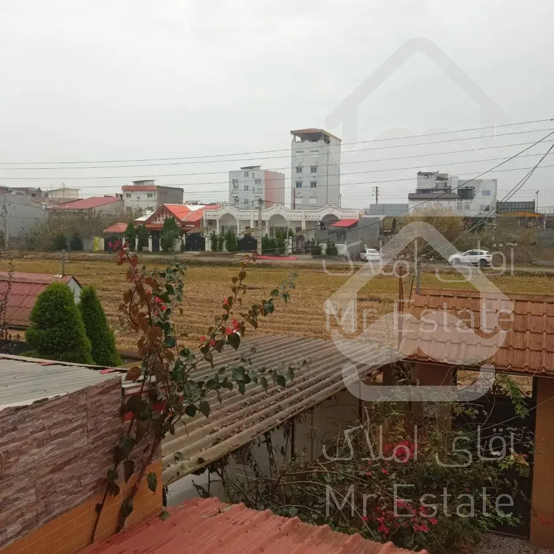 ویلای دوبلکس  واقع در بافت شهری جاده کناره