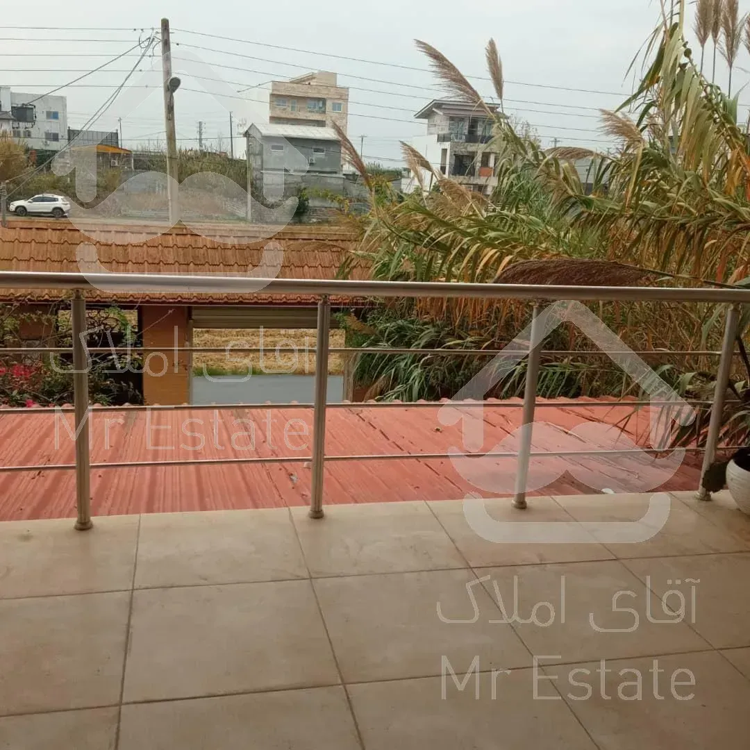 ویلای دوبلکس  واقع در بافت شهری جاده کناره