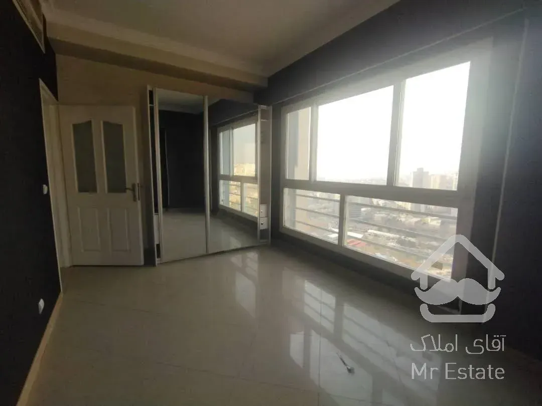 آپارتمان۱۳۵متر برج،۳خواب ،ویو حیرت انگیز،شهرک غرب