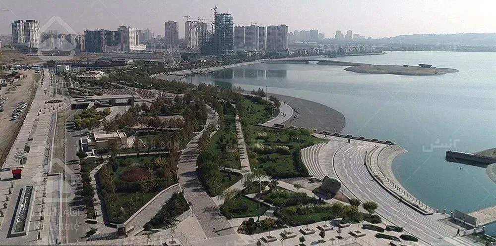 برج فاخر/ ۱۲۰متر دوخواب/تاپ لوکیشن وفول امکانات/اقساطی