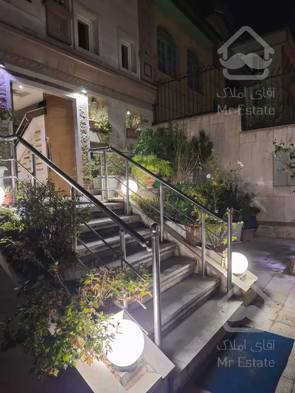 شهرک غرب ۱۲۵متر ۳خواب