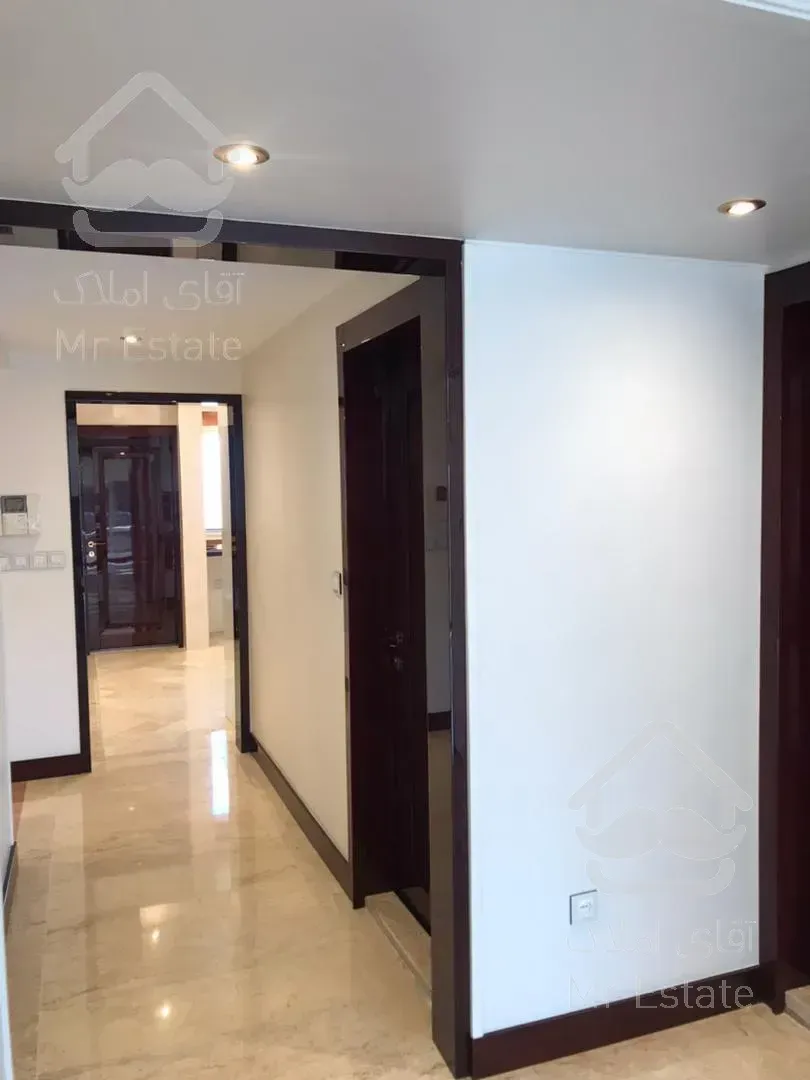 آپارتمان مسکونی ۲۲۰متر ۳خواب فول امکانات