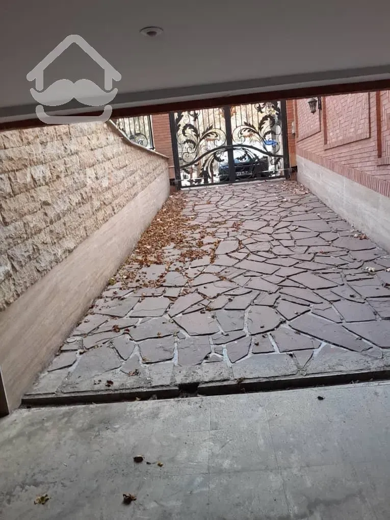 فروش ۵ طبقه دو واحدی ۱۰۰ متری