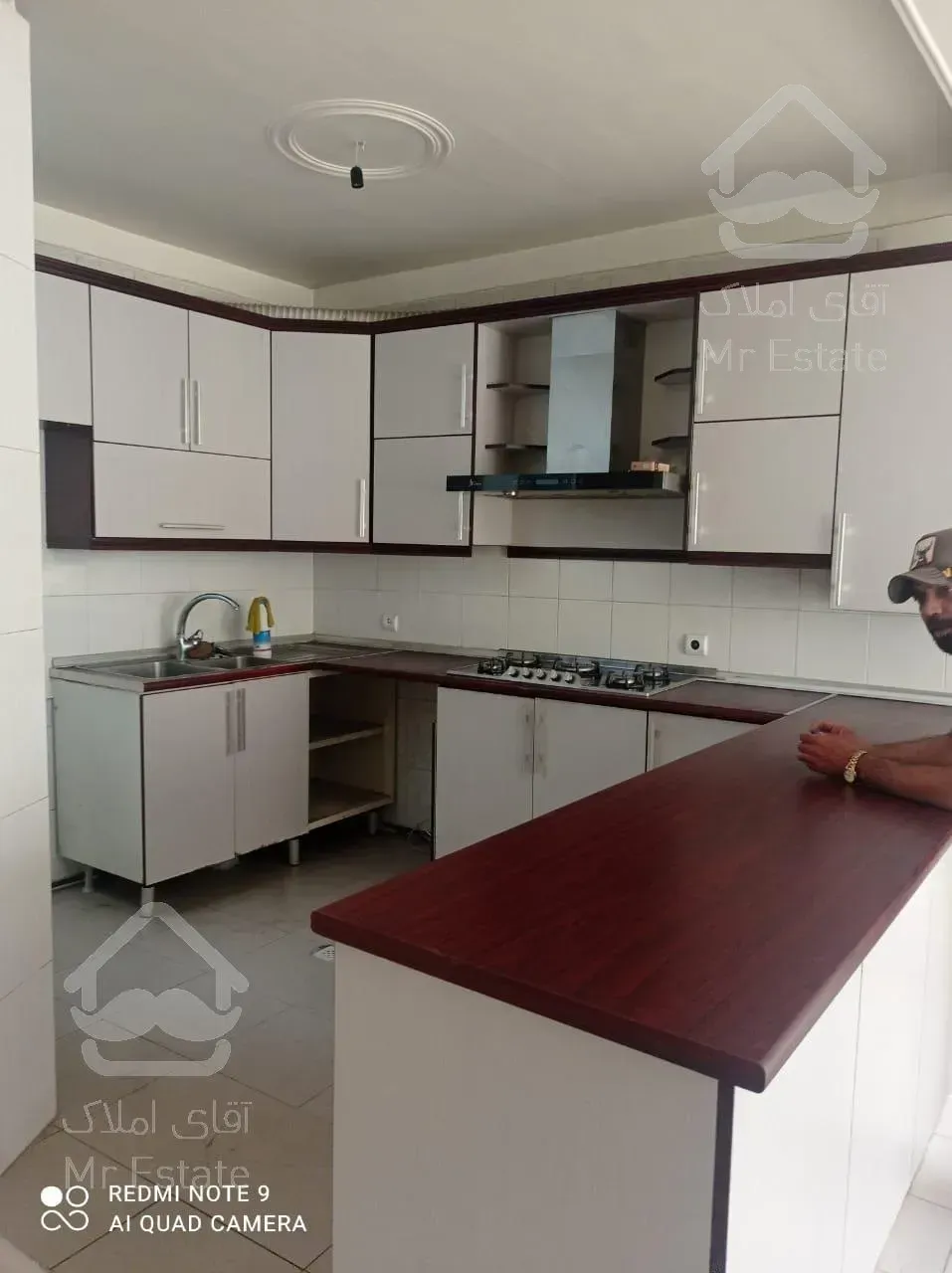 فروش و تهاتر ۷۰متر سالن پرده خور