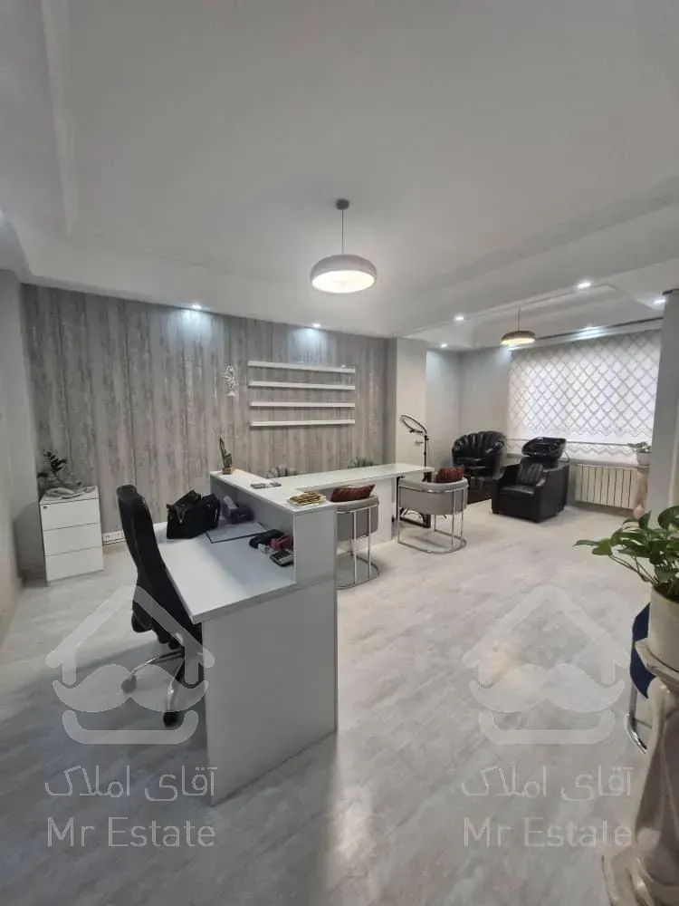 ۷۰ متر موقعیت اداری بر اصلی حقانی تابلو خور