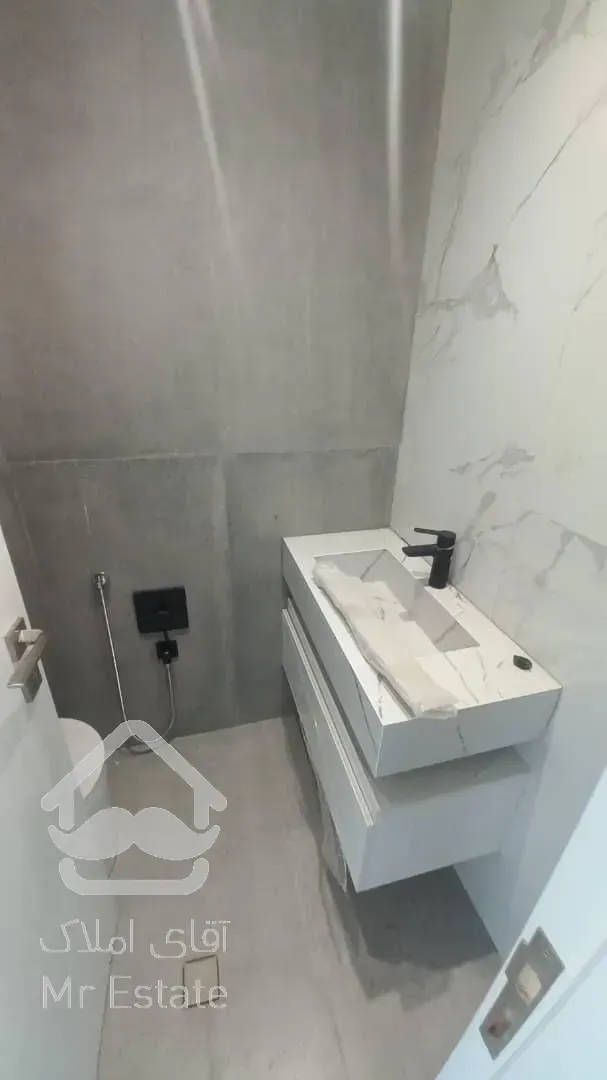 فروش ساختمان اداری یکجا  در پاسداران