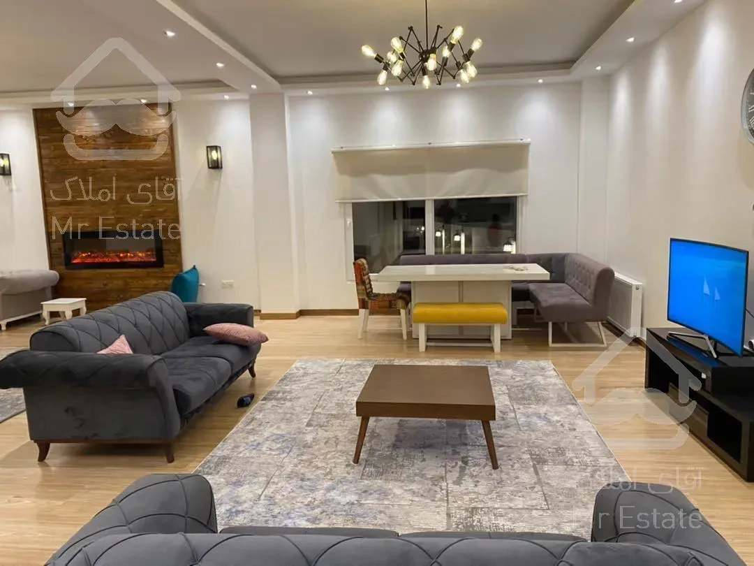 ۴۰۰ متر زمین ۴۵۰ متر بنا