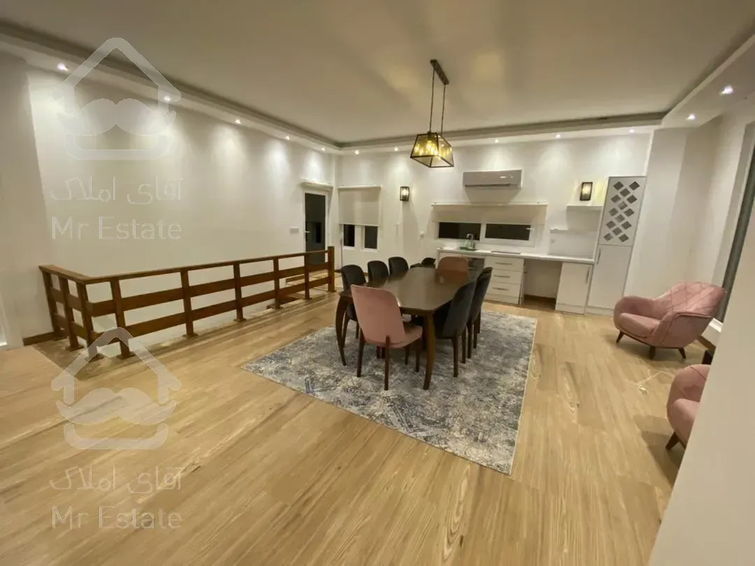 ۴۰۰ متر زمین ۴۵۰ متر بنا