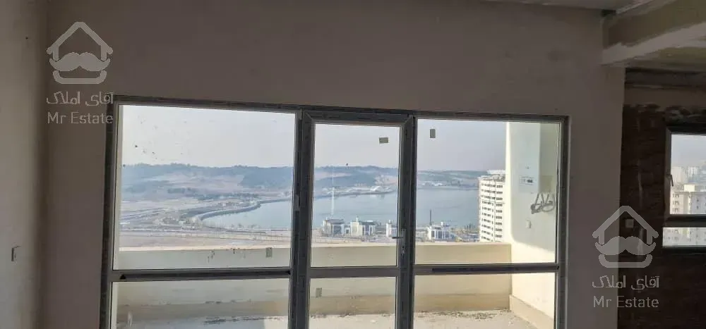 فروش آپارتمان ۱۱۵متری دوخواب طبقات بالای برج، منطقه۲۲شرق دریاچه