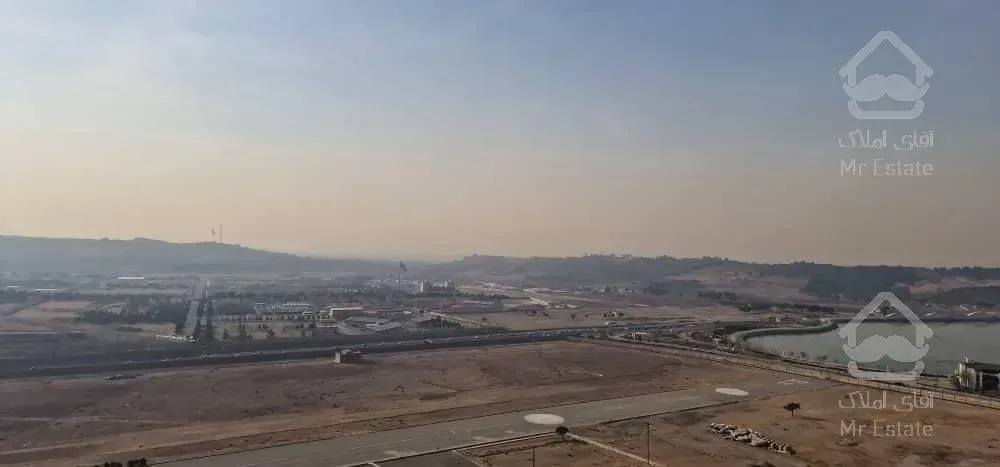 فروش آپارتمان ۱۱۵متری دوخواب طبقات بالای برج، منطقه۲۲شرق دریاچه