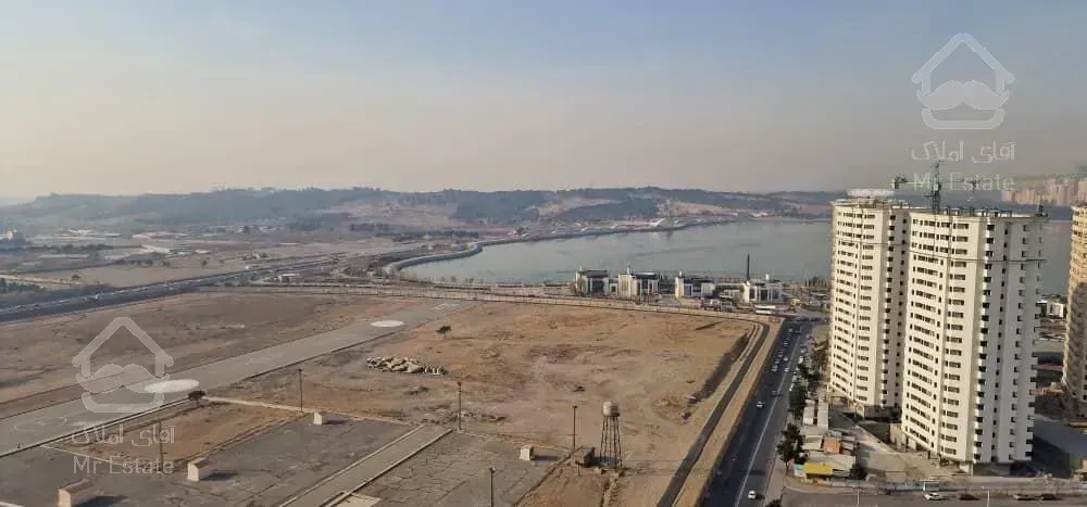 فروش آپارتمان ۱۱۵متری دوخواب طبقات بالای برج، منطقه۲۲شرق دریاچه