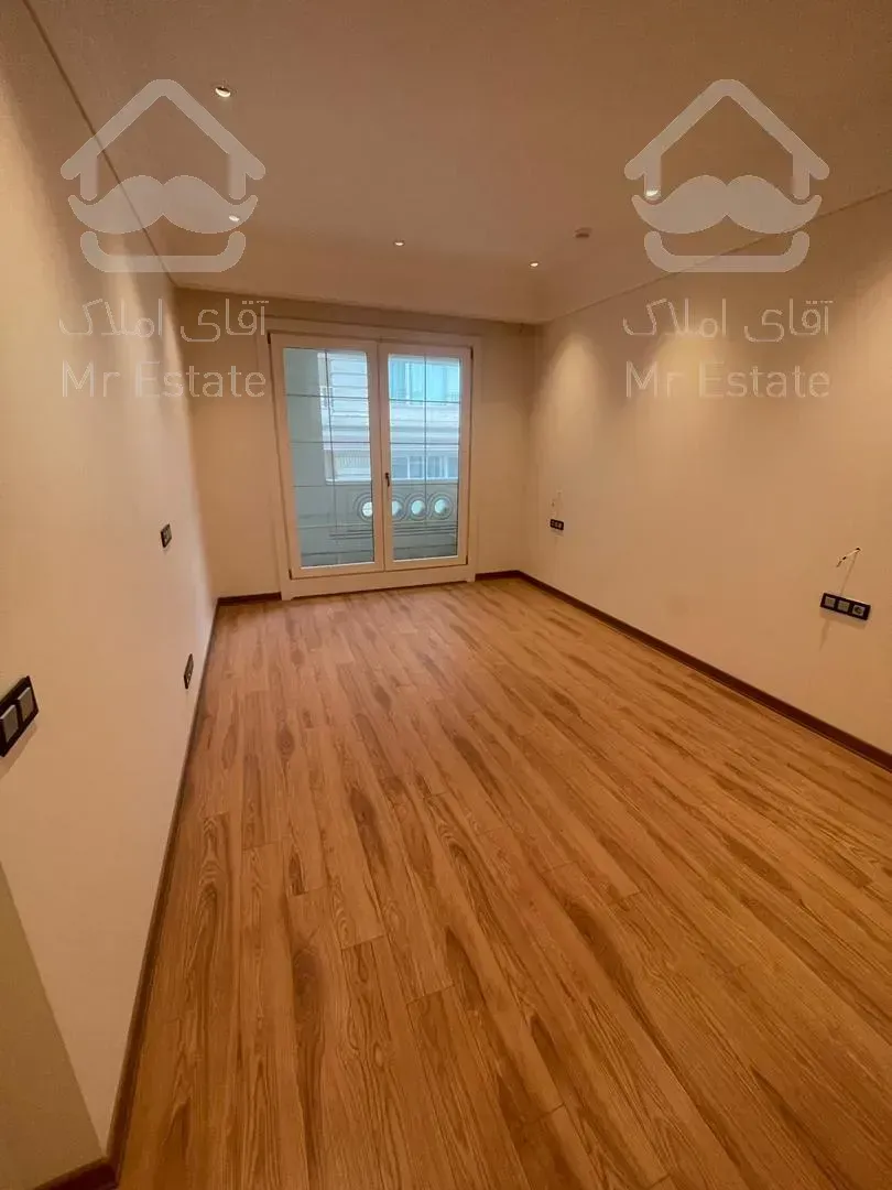 ۲۴۰ متر ۳ خواب نوساز با بهترین متریال دنیا