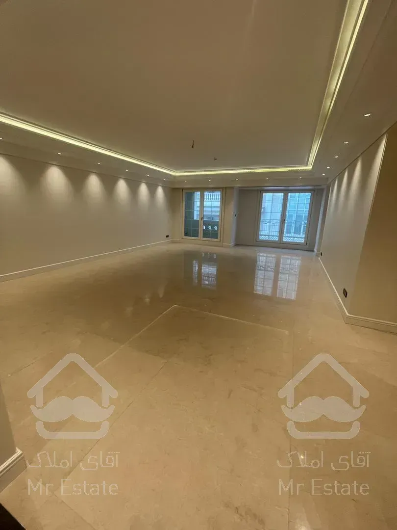 ۲۴۰ متر ۳ خواب نوساز با بهترین متریال دنیا