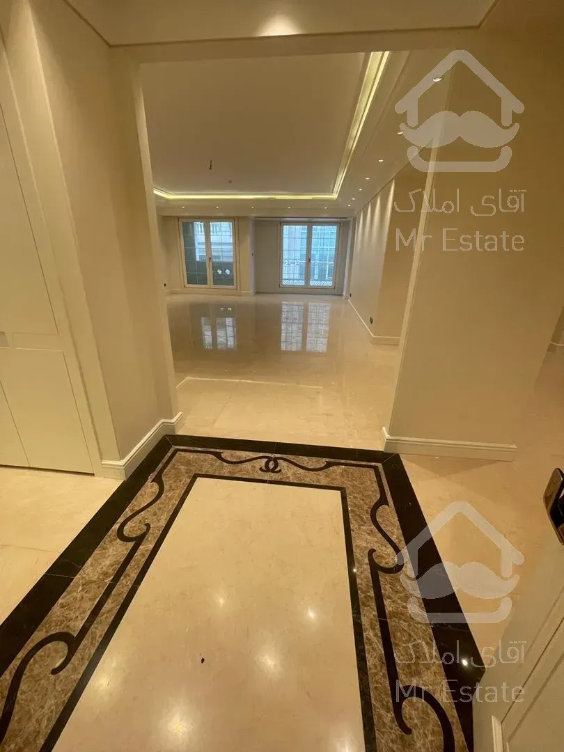 ۲۴۰ متر ۳ خواب نوساز با بهترین متریال دنیا