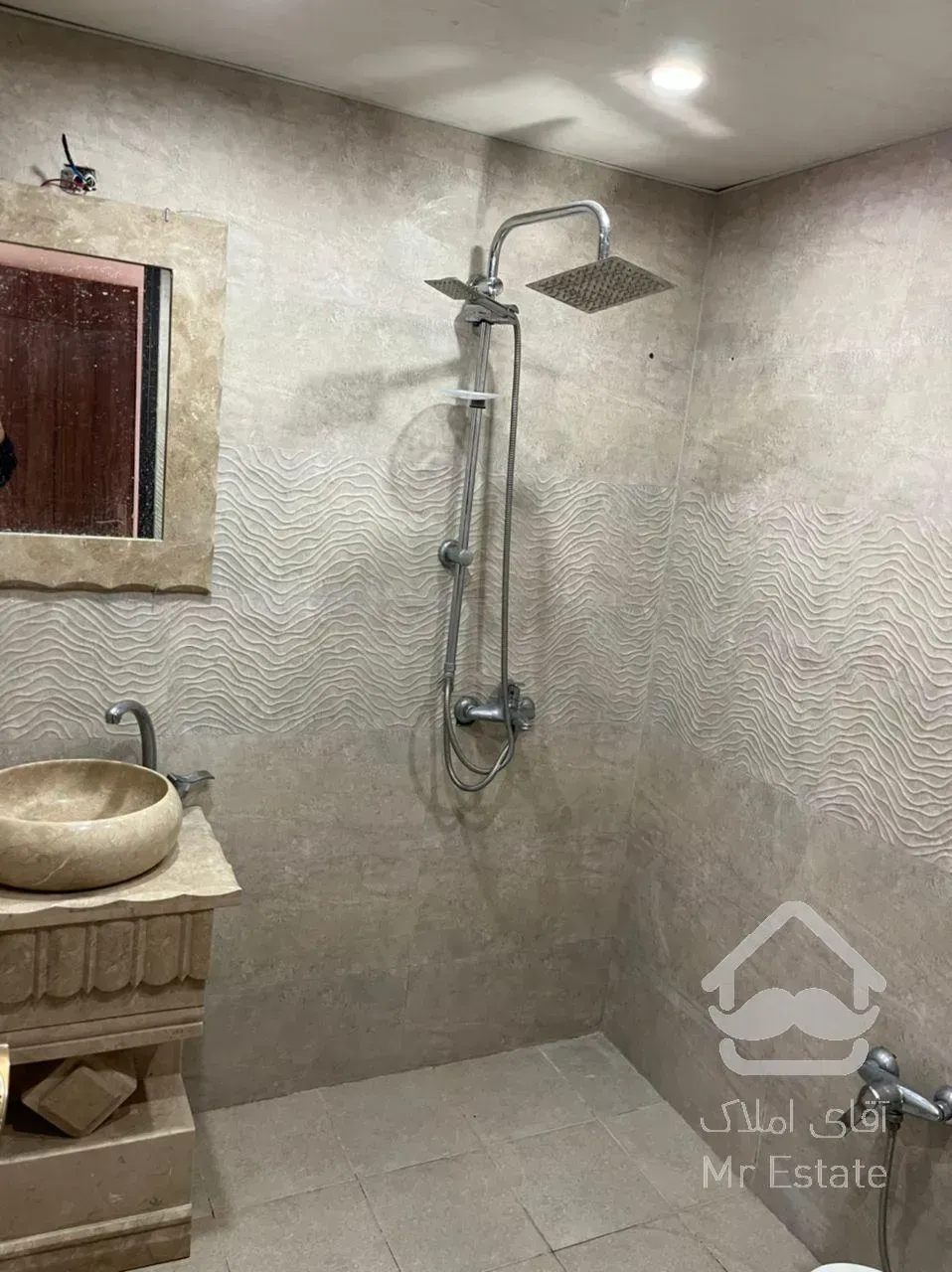 آپارتمان ۳ خواب دو قدمی دریاچه