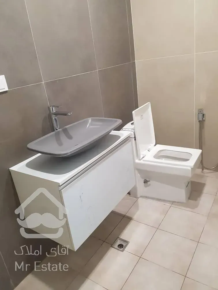 معاوضه آپارتمان لوکس در برج برند کیش با آپارتمان تهران