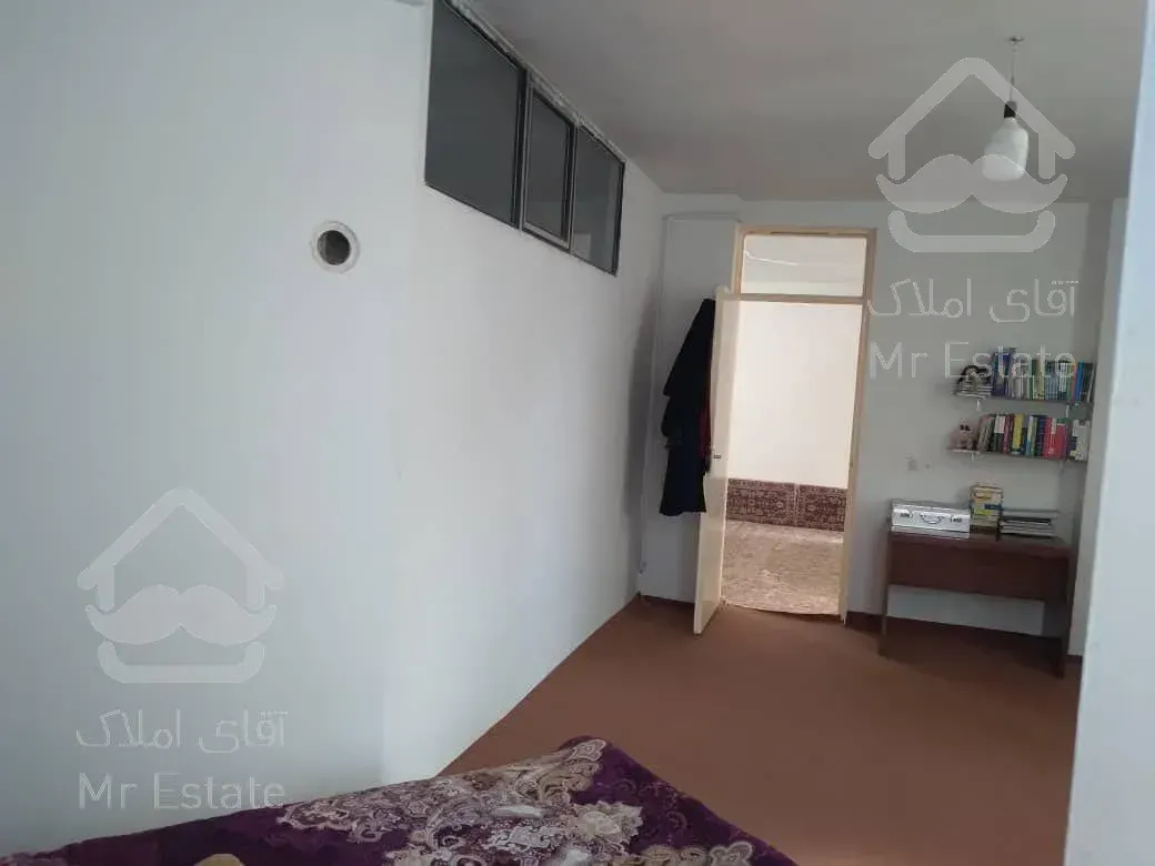 مغازه و خانه . تجاری و مسکونی