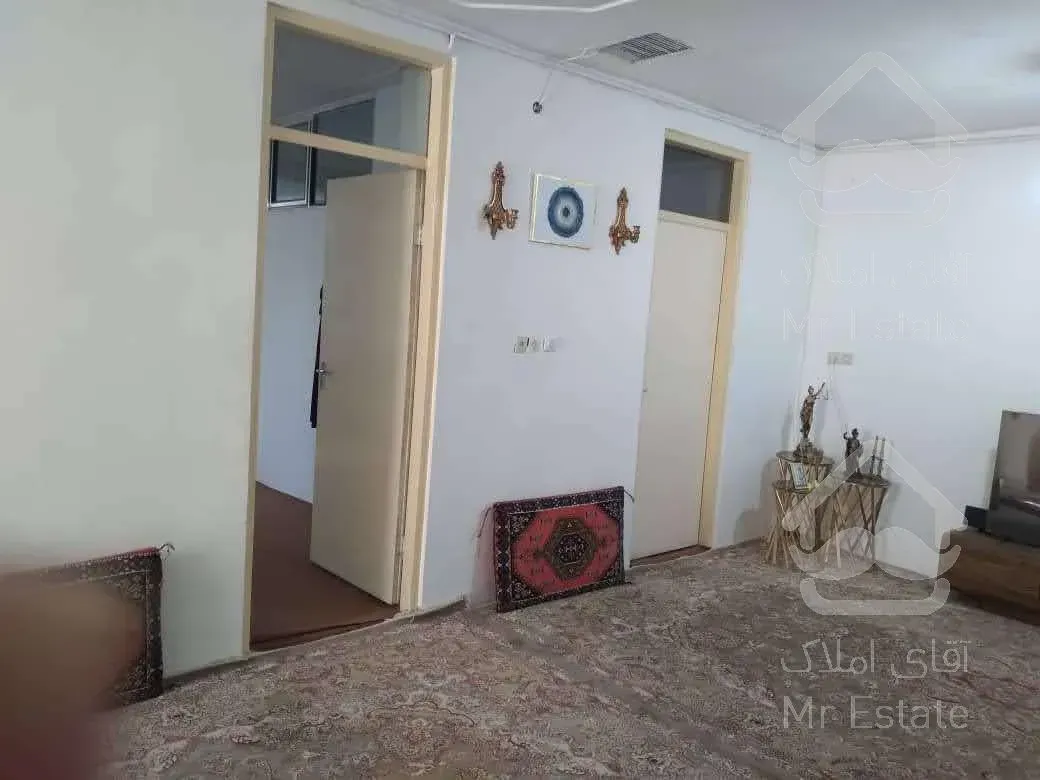 مغازه و خانه . تجاری و مسکونی