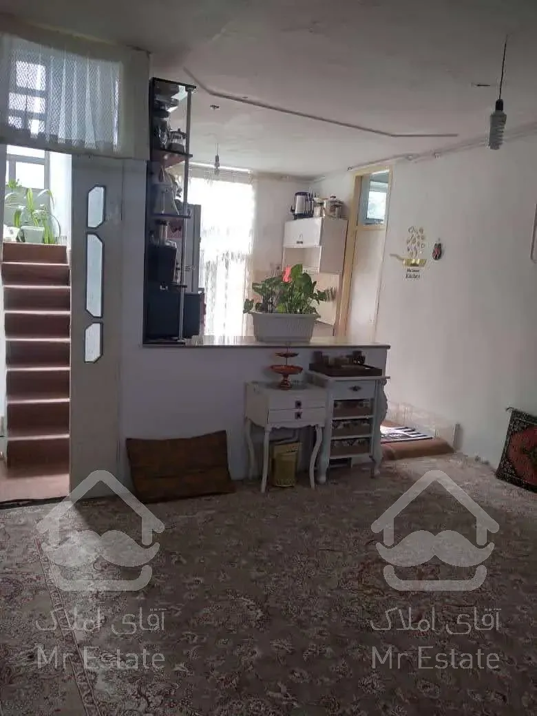 مغازه و خانه . تجاری و مسکونی