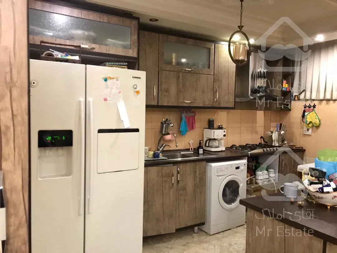 سعادت آباد 82متر 2خواب نورگیر بی نظیر