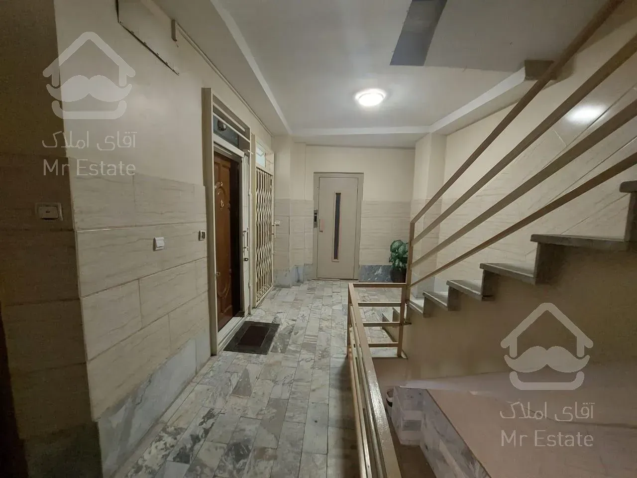 71 متر دو خواب غرق نور