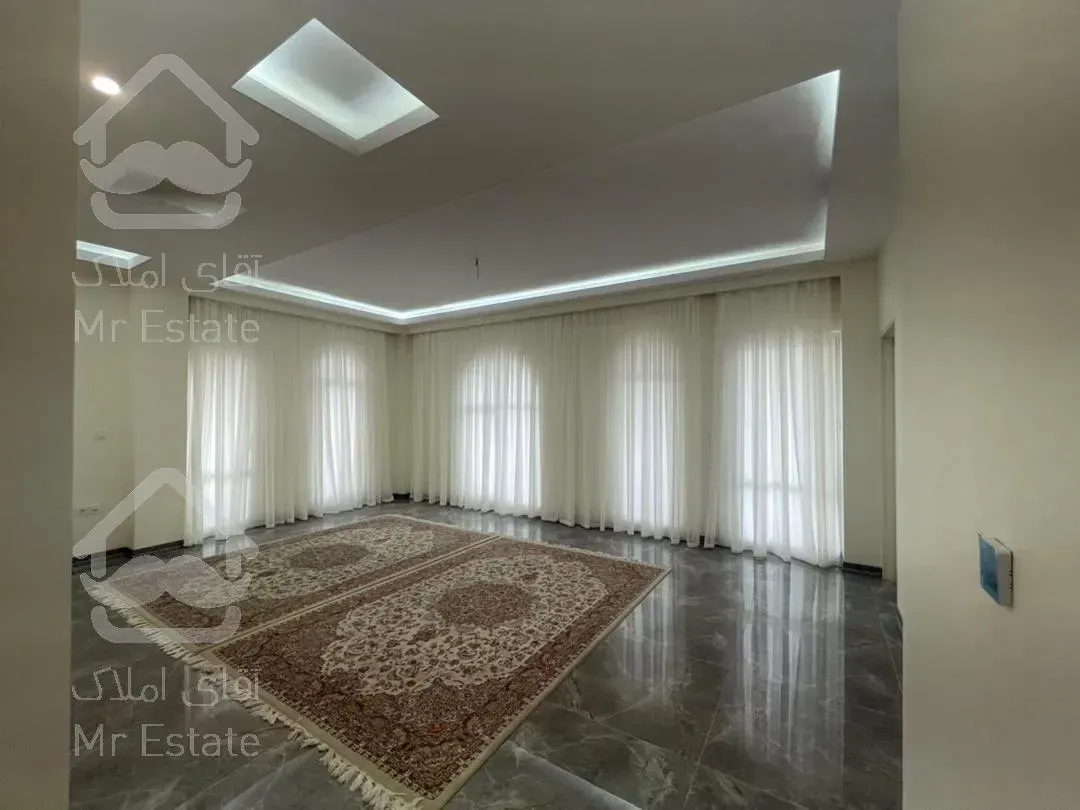 ویلا ۳۷۵ متری