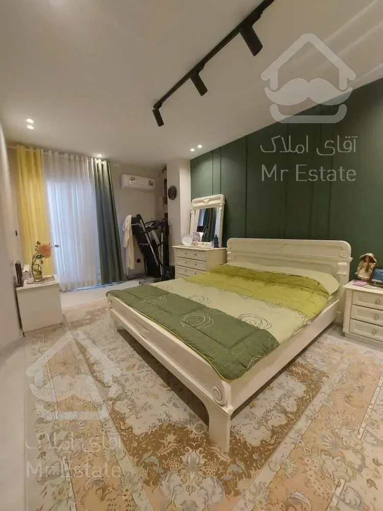 شهرک غرب ۱۳۰متر/۳خواب/تکواحدی/تاپ لوکیشن