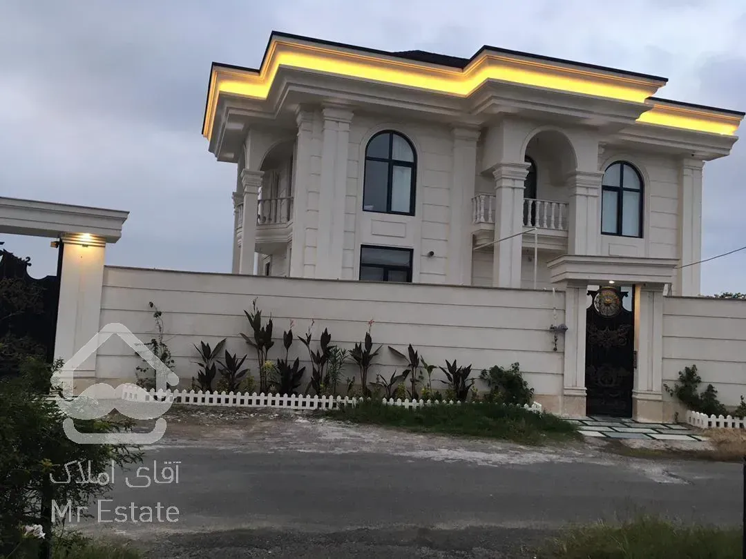 ویلا ۳۷۵ متری