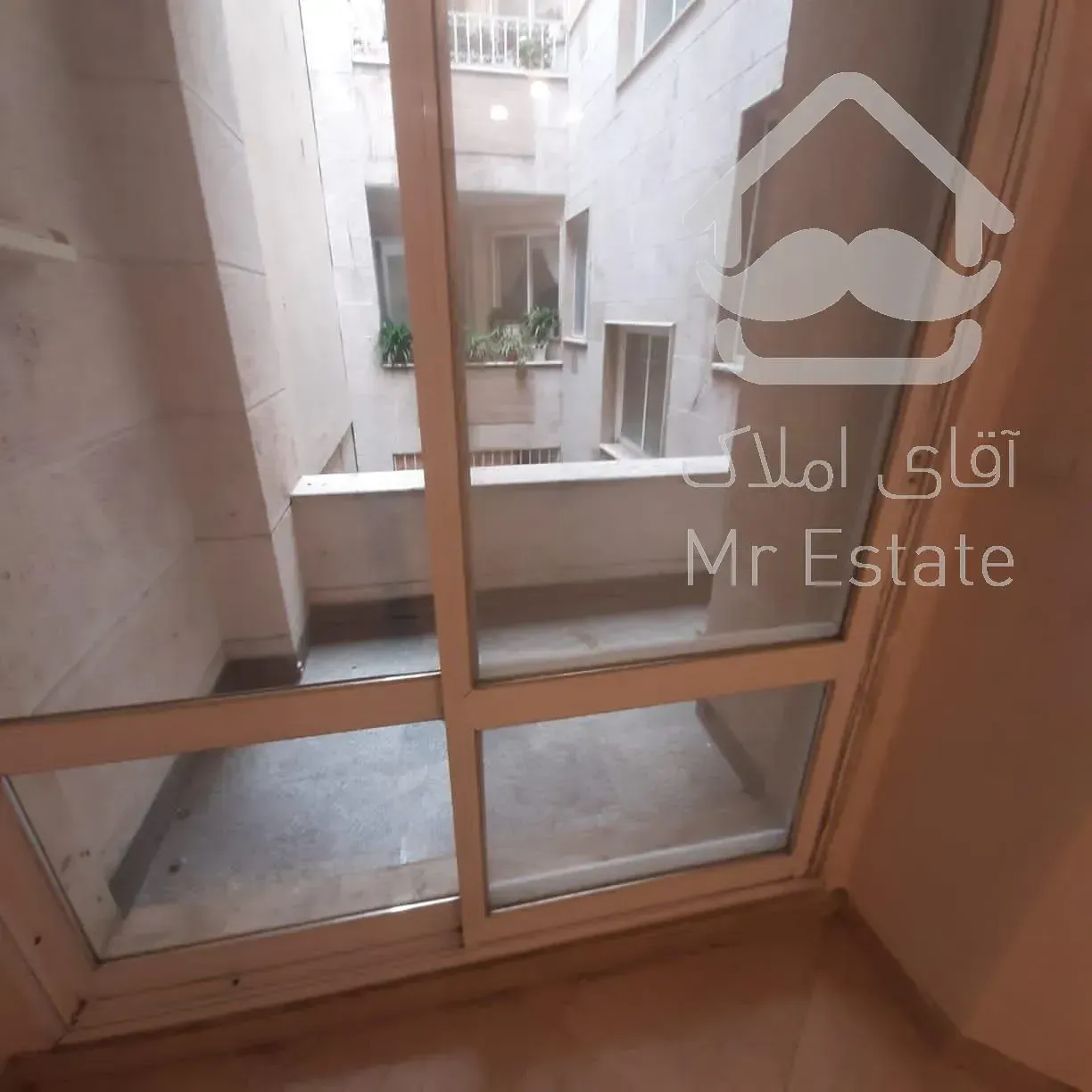 سعادت آباد / 170متر/3خواب