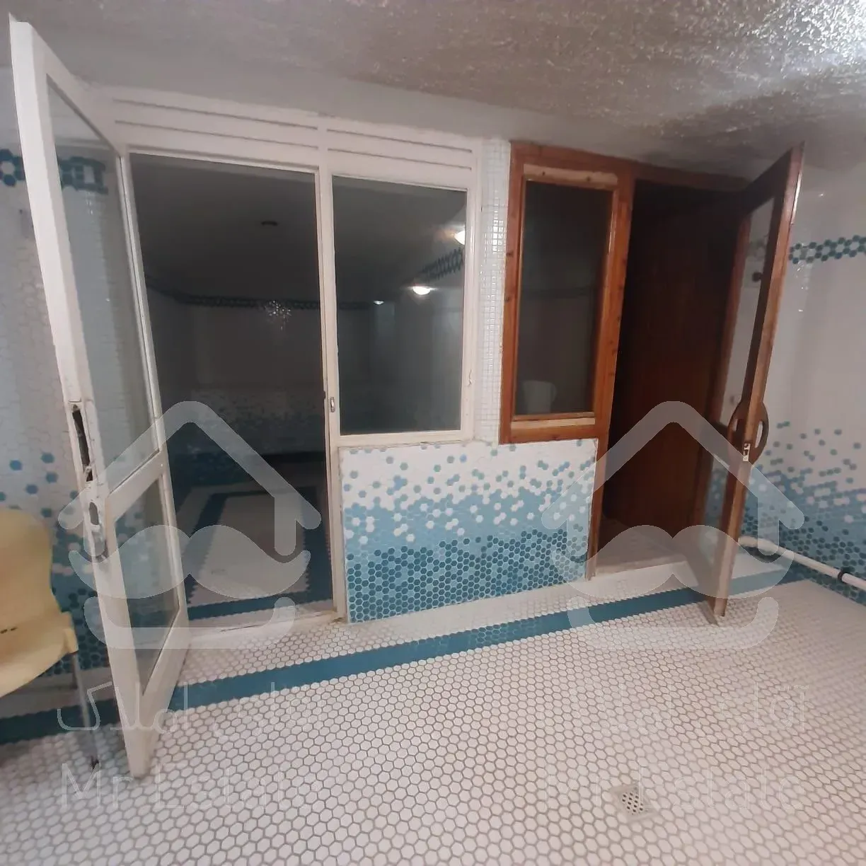 سعادت آباد ۱۸۵متر ۳خواب فول مشاعات