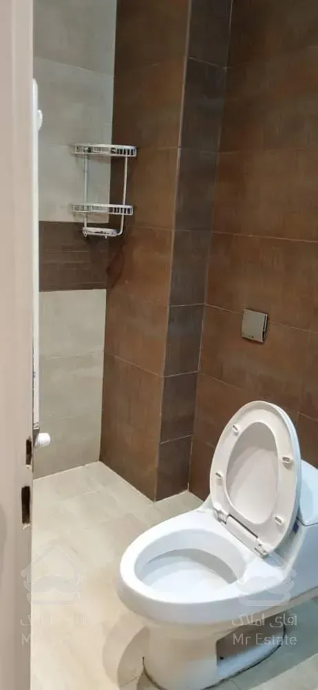 شهرک غرب 122متر 2خواب کم واحد