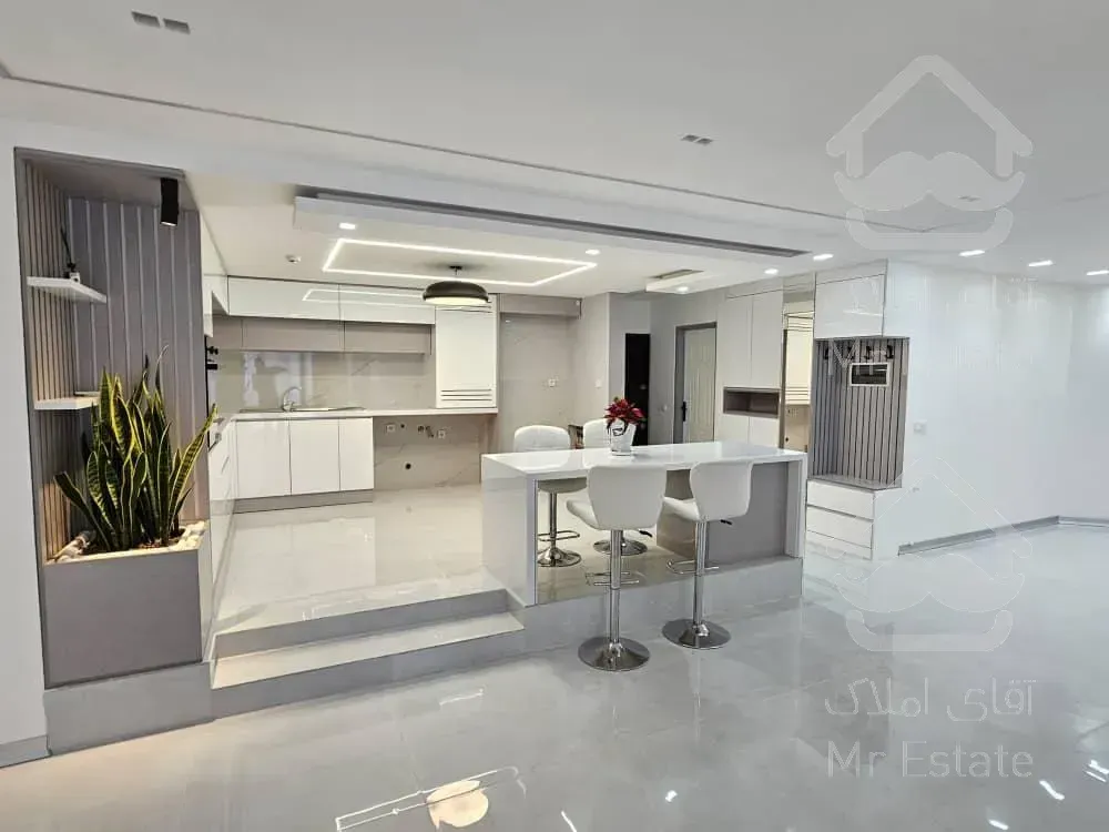 آپارتمان ١٧٧متر کم واحد شیک وتمیز