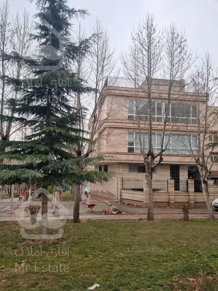 تک واحد -۳- خوابه باچشم انداز پارک