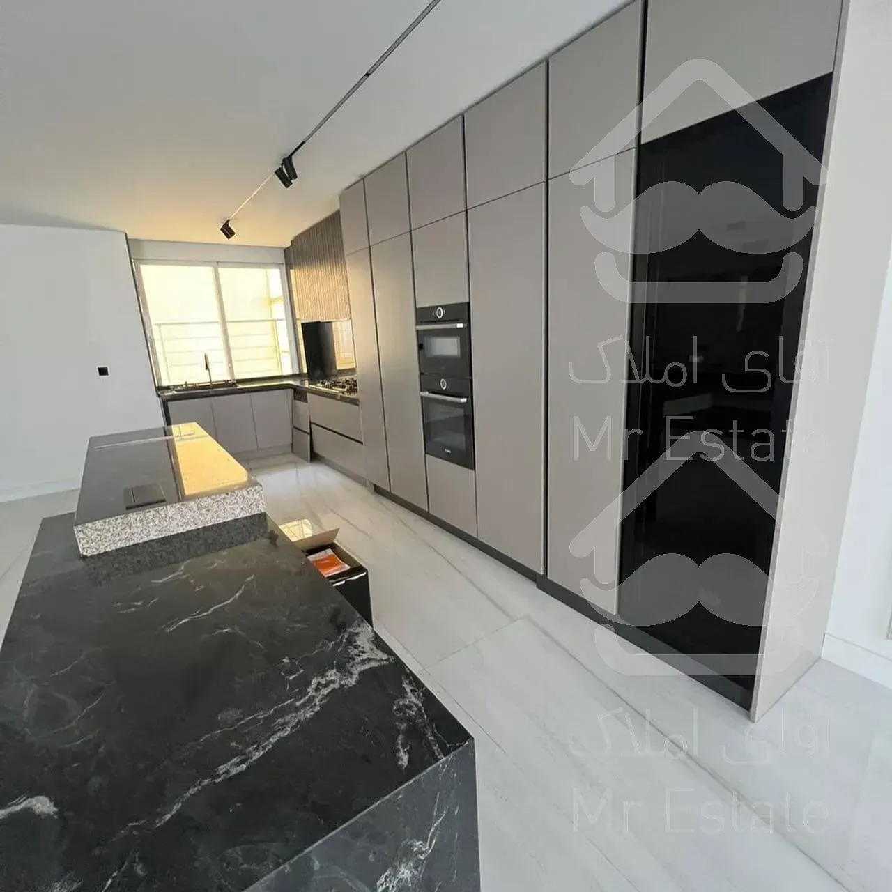 شهرک غرب 1۳۰متر فرعی دنج