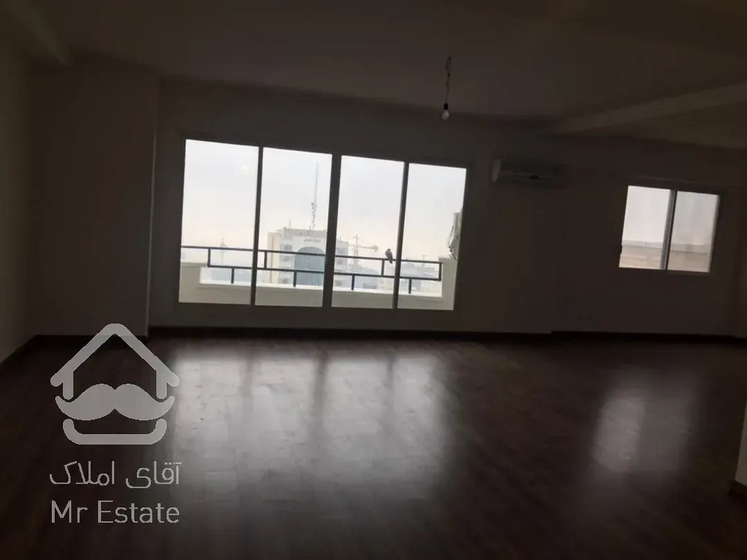 آپارتمان مسکونی 190 متری 3 خواب در سعادت آباد