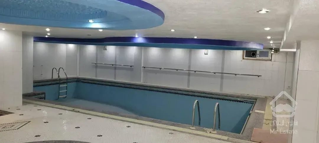 ۲۲۱متر فول لاکچری استثنایی تاپ لوکیشن