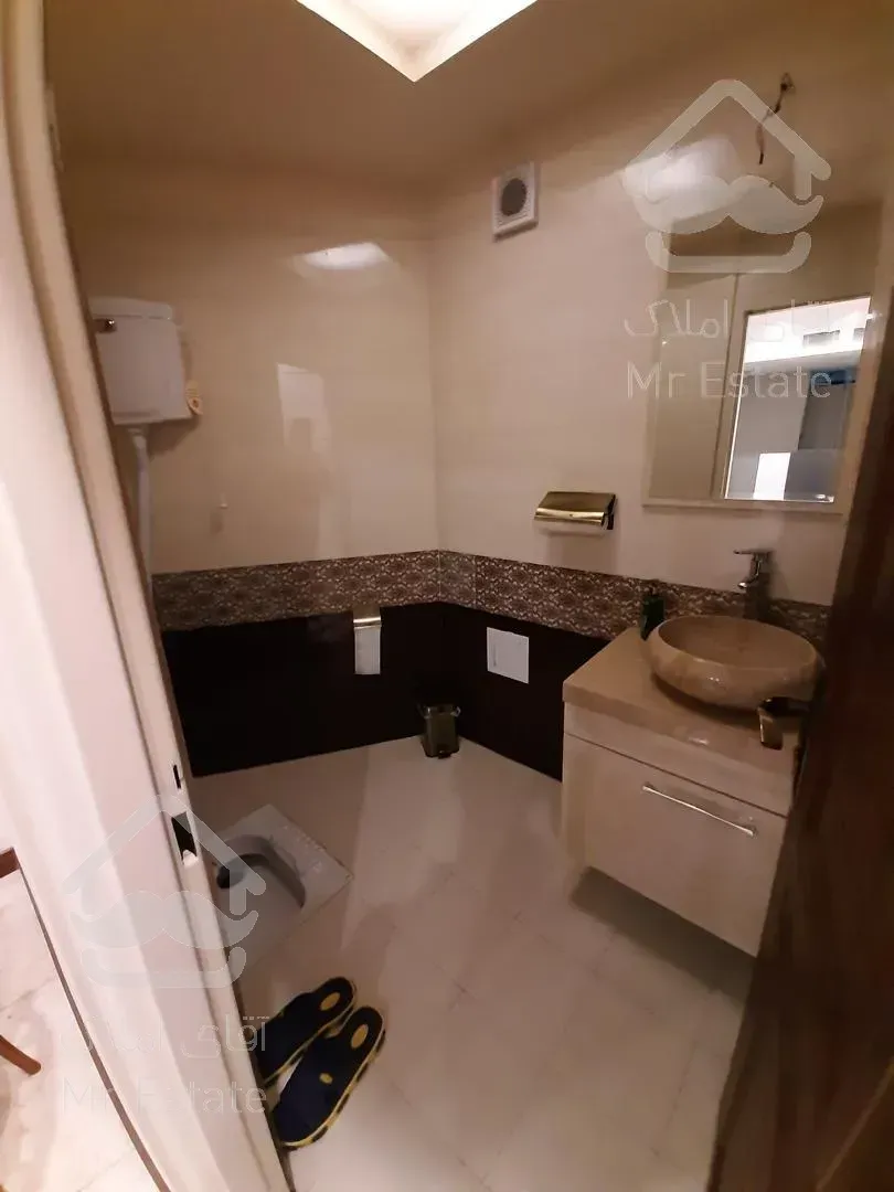 ۵۵ متر موقعیت اداری جهان کودک