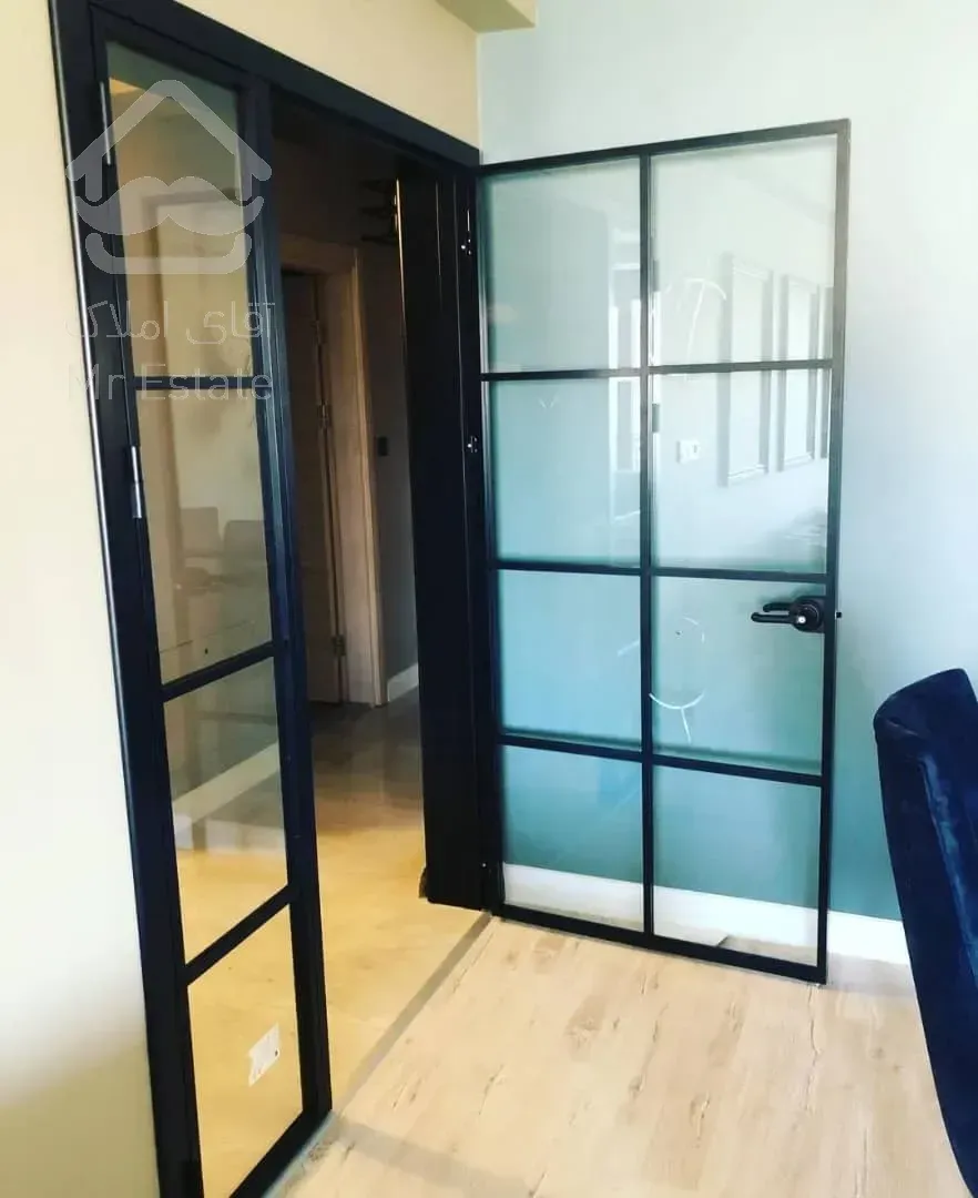 شیشه سکوریت بازشو و ریلی و پارتیشن وریگلاژه دربهای شیشه ای