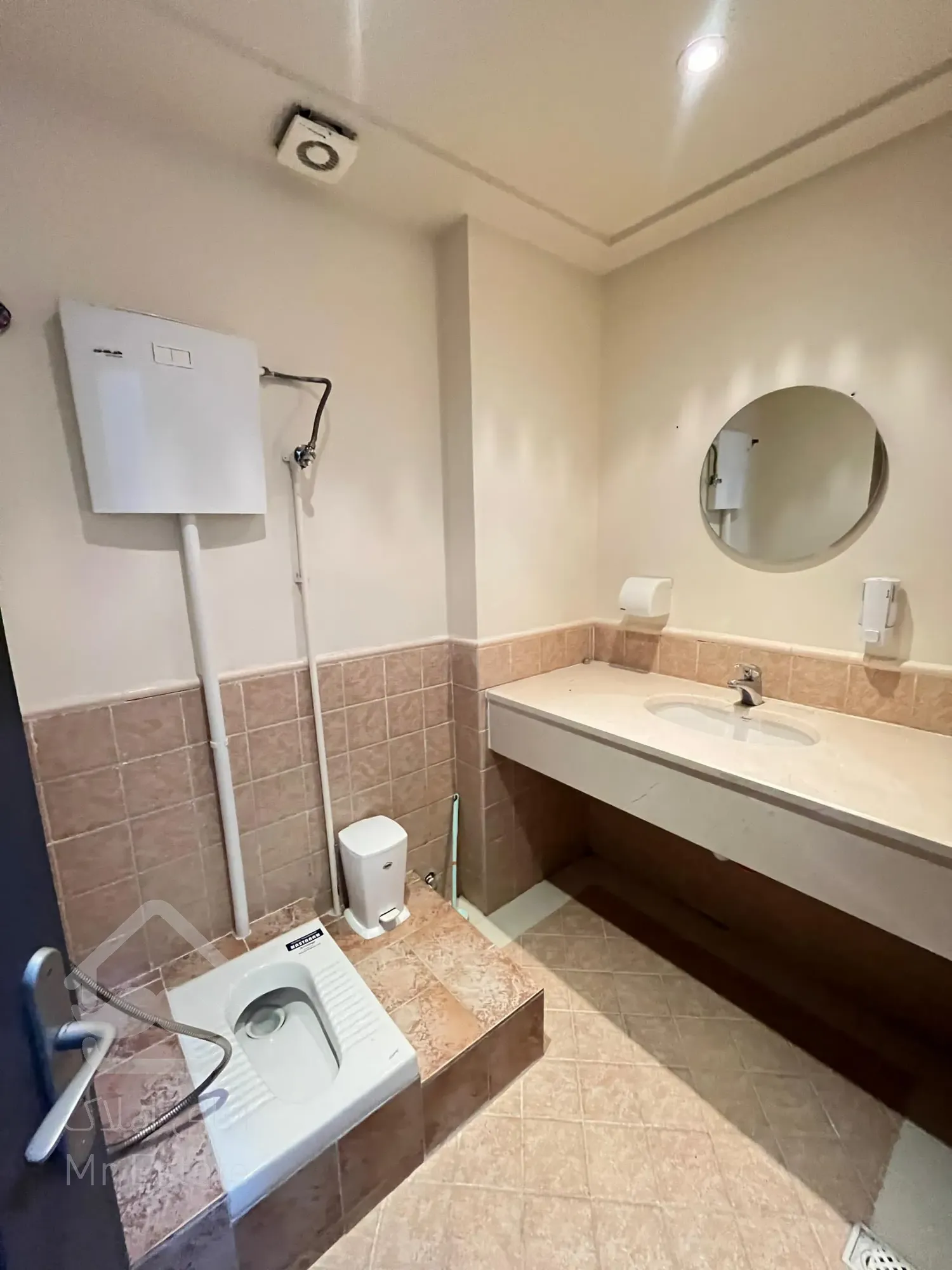 95 متر دولت اداری