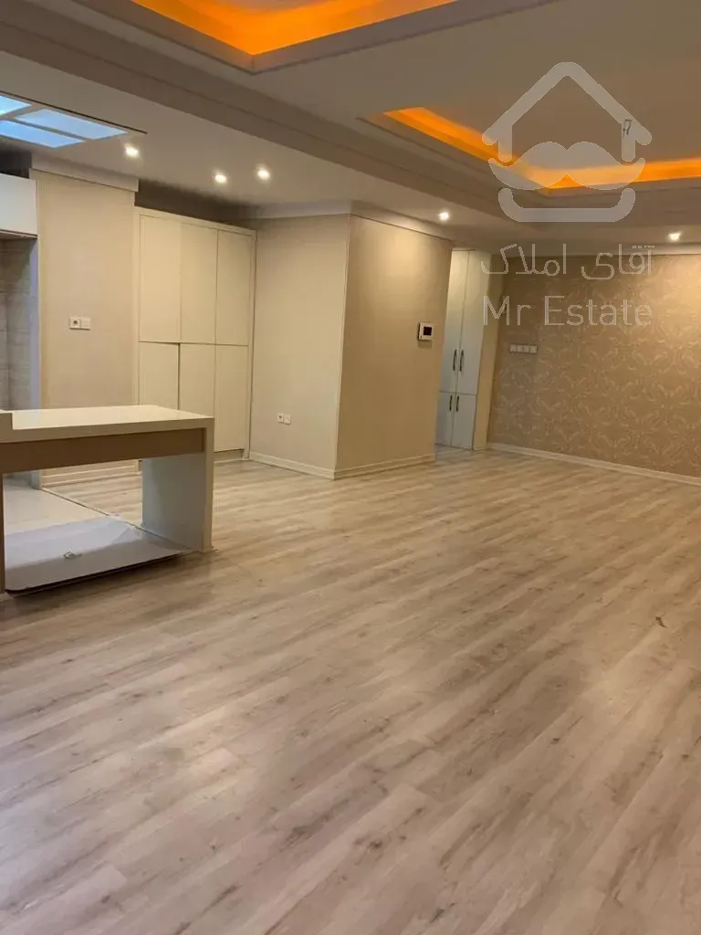 فروش 170 متری پاسداران