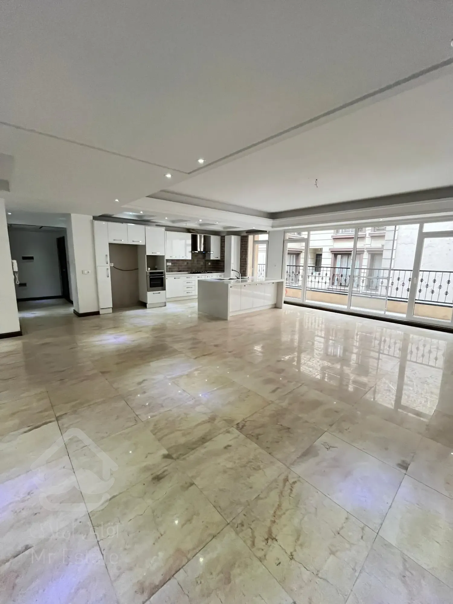 150 متر اداری دولت