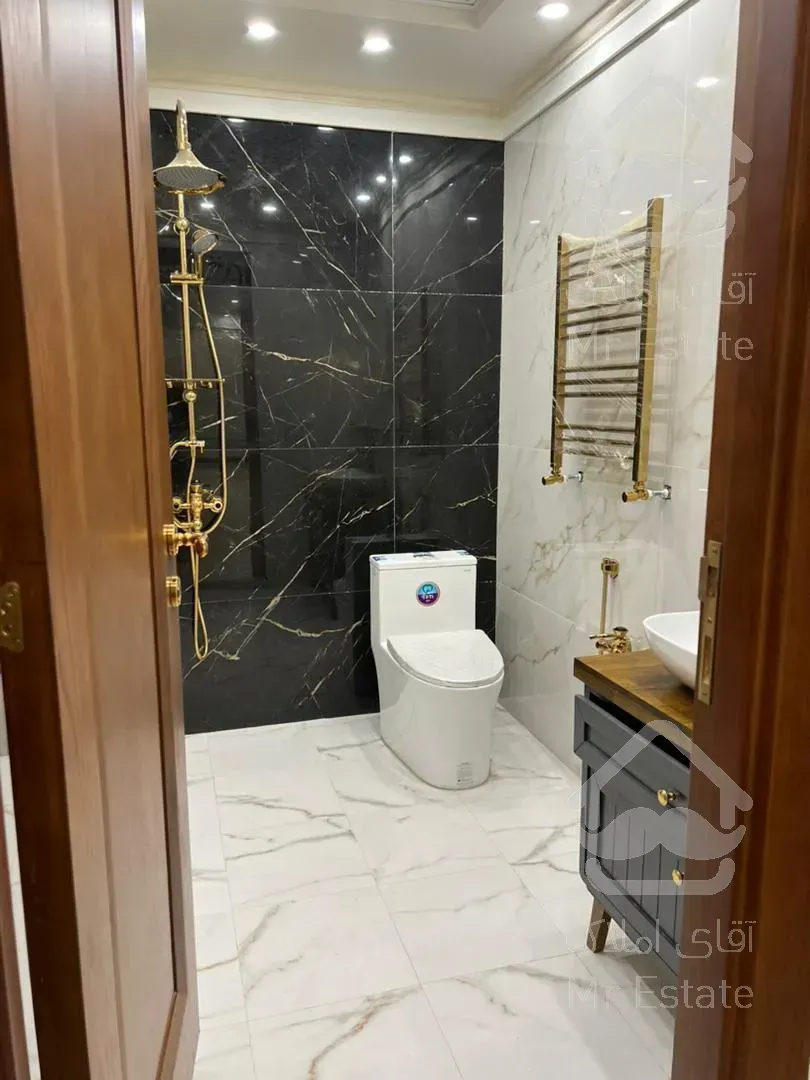 رهن کامل 200 متری دیباجی جنوبی