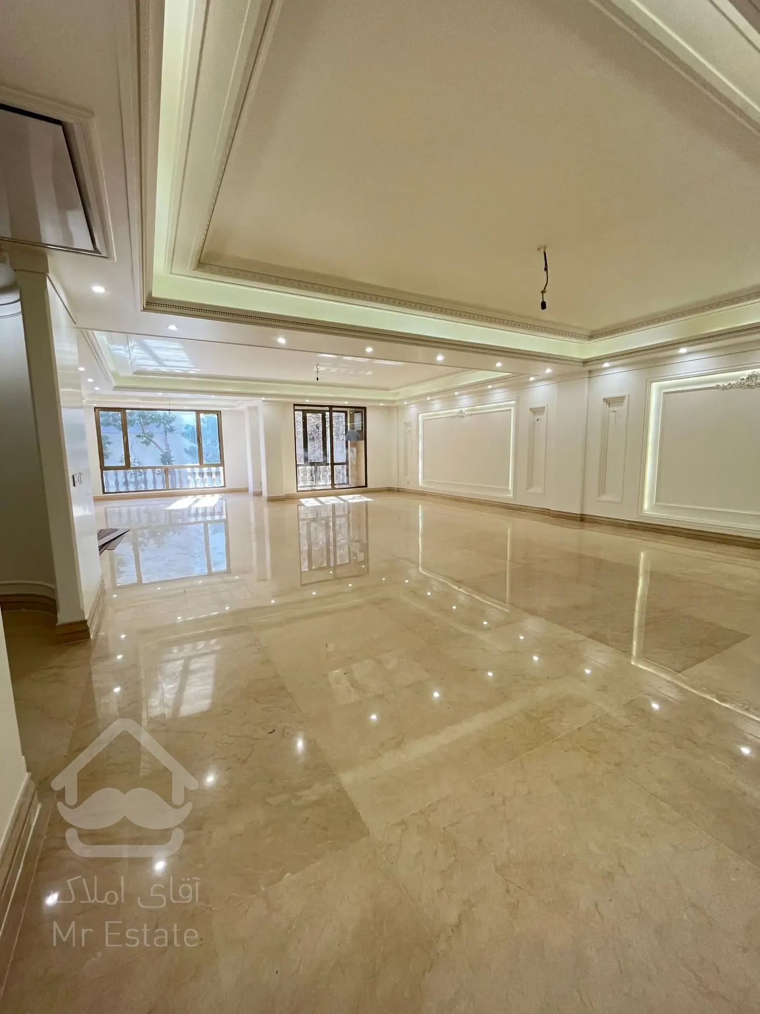 فروش 225 متری فرشته