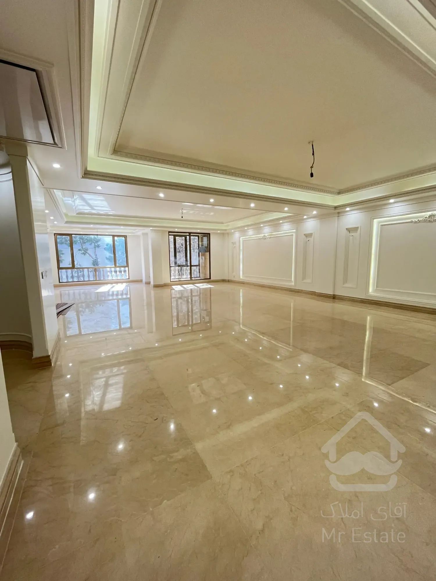 132 متری اجاره اختیاریه