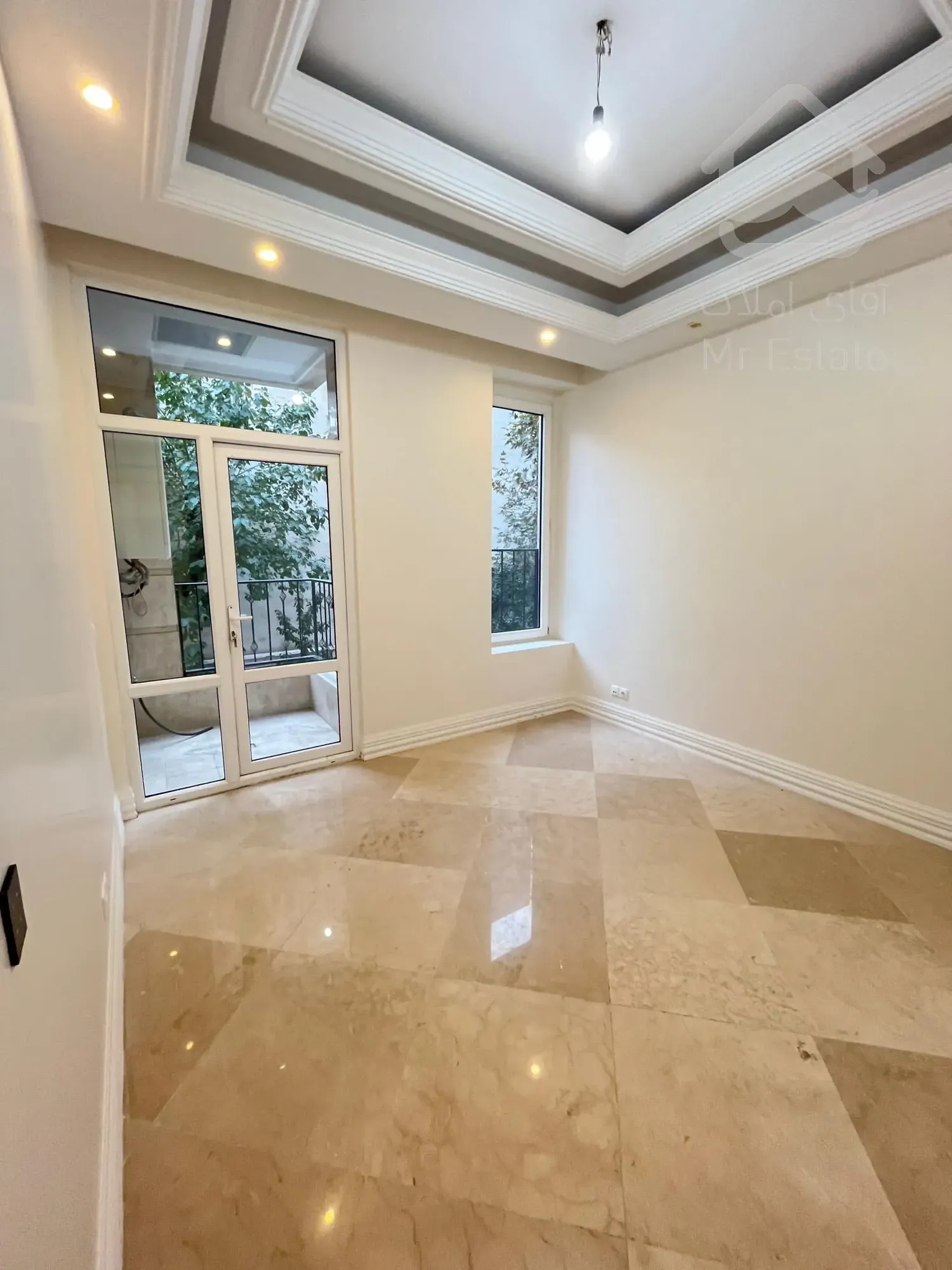 130 متر دیباجی جنوبی